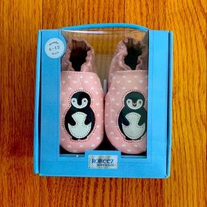 Robeez Piper Penguin Soft Moccasins (NWOT)